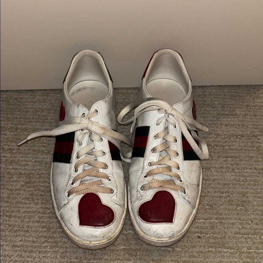 COPY - Women's Gucci Classic Sneakers with Hearts